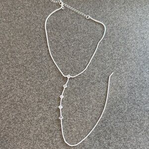 Elegant Silver Lariat Necklace with Diamond Accents
